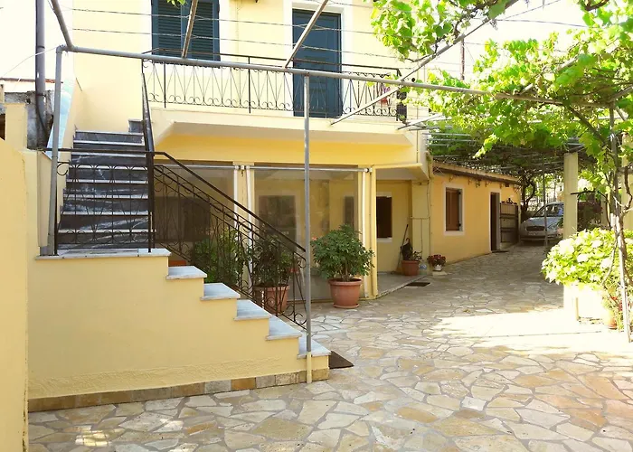 Niki Acharavi (Corfu)